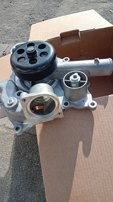 Водна помпа hemi 5.7