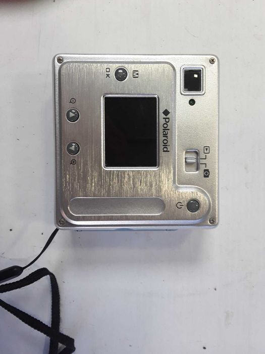 Фотоапарат Polaraid