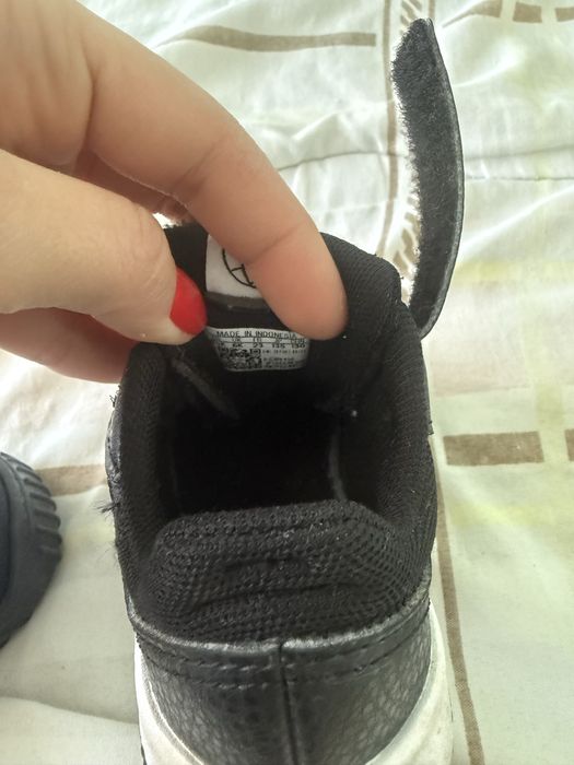 Нови пантофки Соник и маратонки адидас носени 23 размер