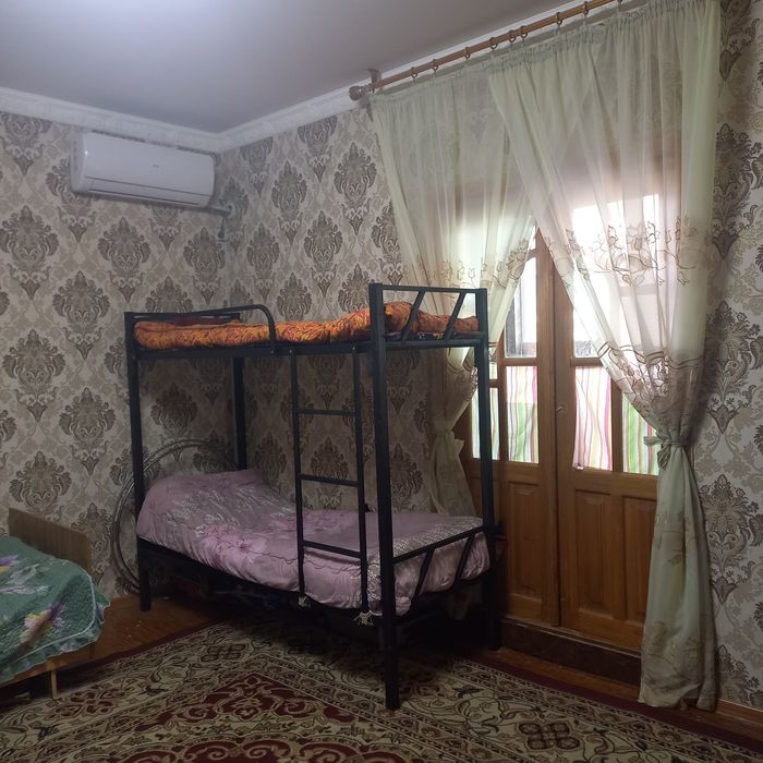 Kvartiraga  qizlarni qo'yaman. Yunusobod 7- kvartal. Alfraganusni yoni