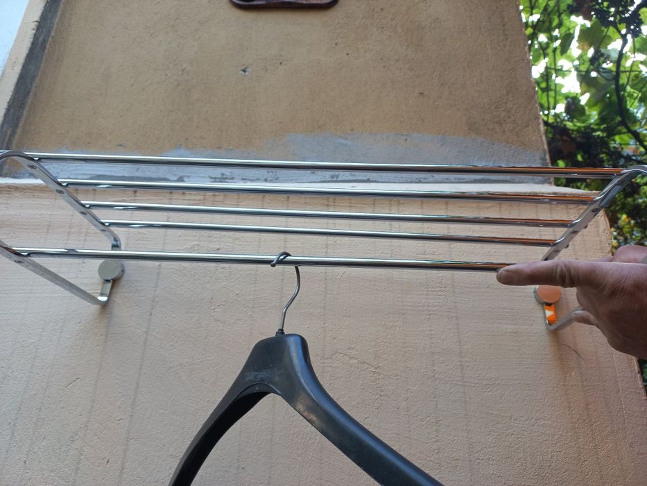 Нови метални закачалки за дрехи, хром