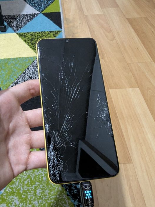 Продам телефоны на запчасти