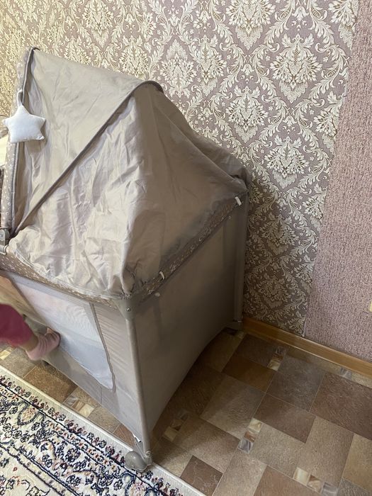 Детская кроватка манеж