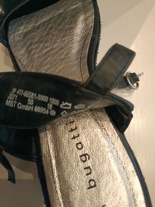 Сандали Bugatti 39