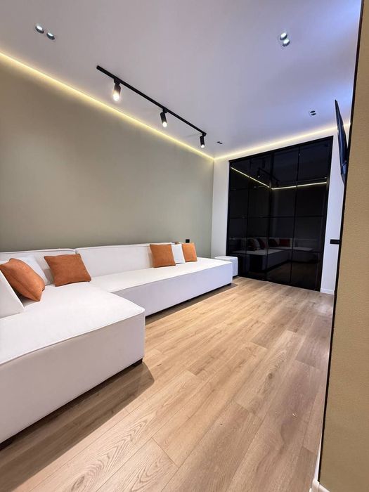 Новостройка Юнусобод 13 кв 2 хона 2/8/8 75.500$