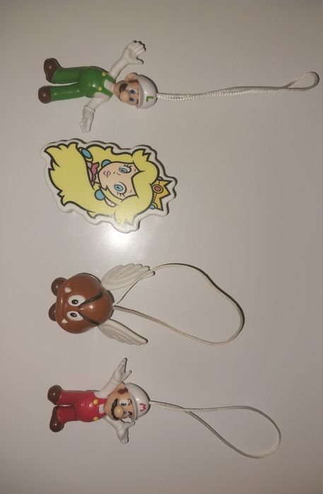 Фигурки киндер Марио