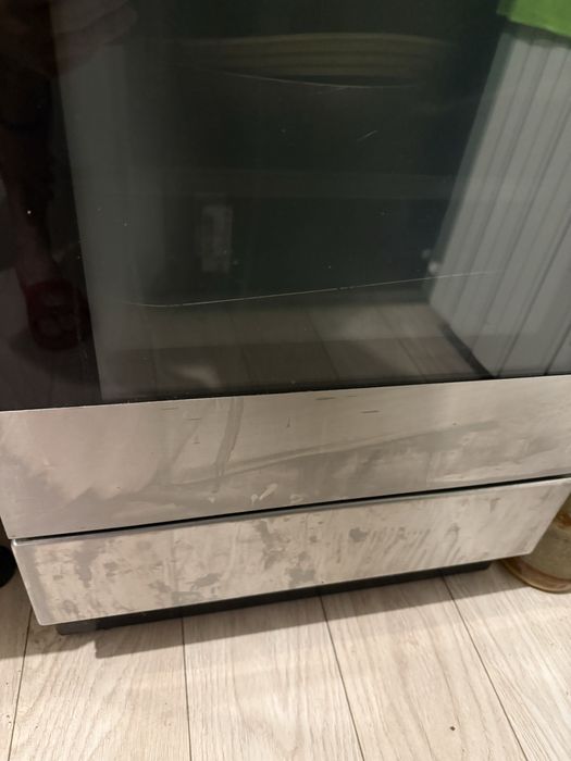 Aragaz Electrolix cu cuptor si plita