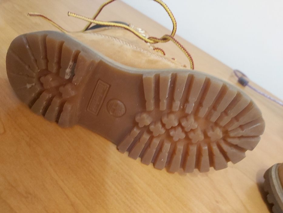 Осенние ботинки из кожи брендTimberland