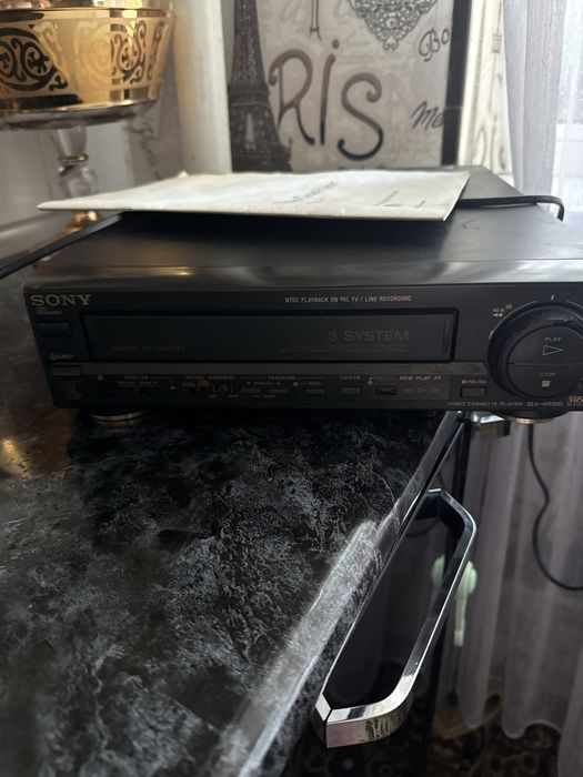 Sony videomagnitofon (VHS) sotiladi