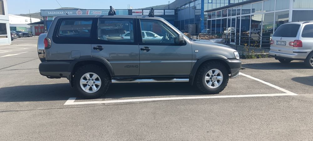 Nissan Terrano 2