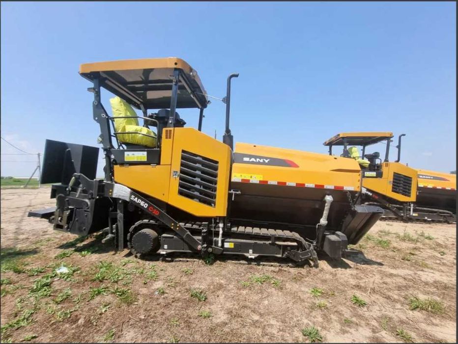 Асфальтоукладчик SANY SAP60C-10