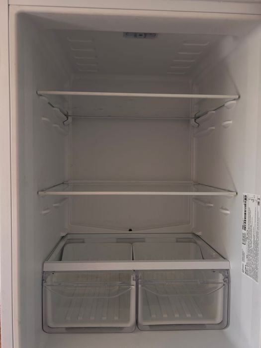 Холодильник Indesit