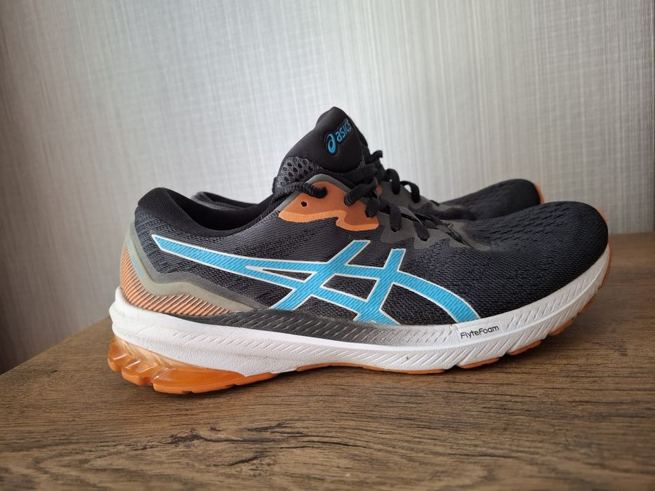Asics gel GT 1000 11 маратонки 43 номер.