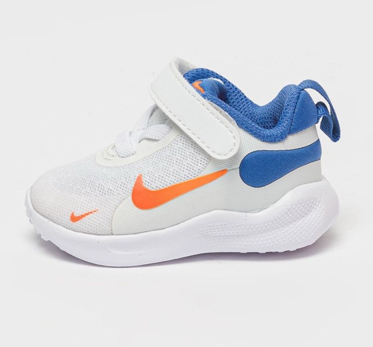 Бебешки обувки Nike Revolution 7 с велкро