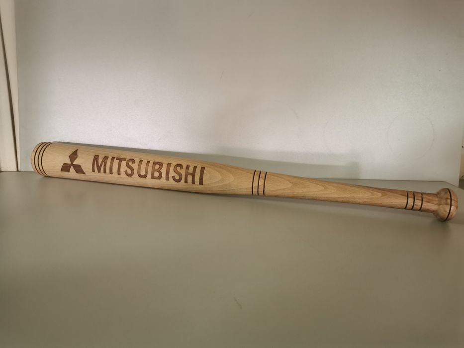 Бухалка с гравирано лого на кола