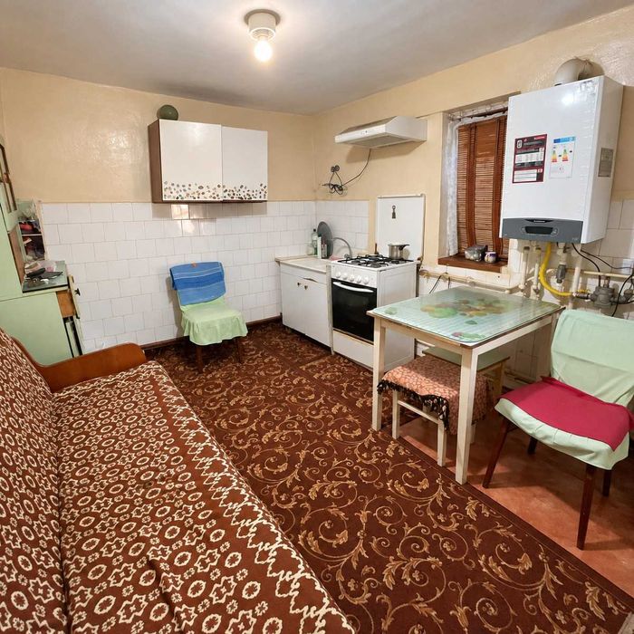 Casa 4 camere, 117 mp construiti, cu curte proprie, zona centrala linistita, Ramnicu Sarat