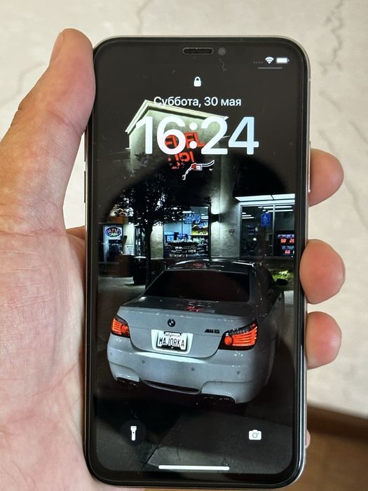 Продам айфон х 64 gb