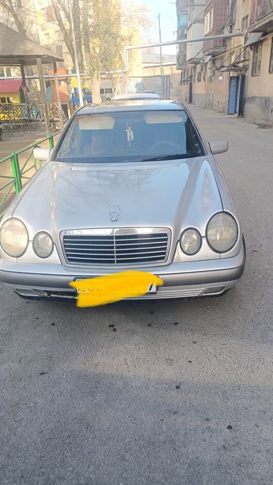 Мерседес 210 лупарик