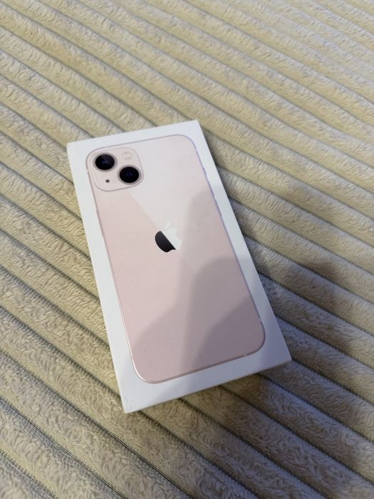 Продам iPhone 13