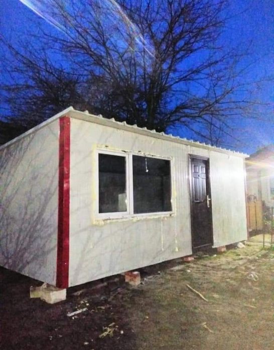 Vand container  tip casă de locuit orice lungime dorește clientul 10x8
