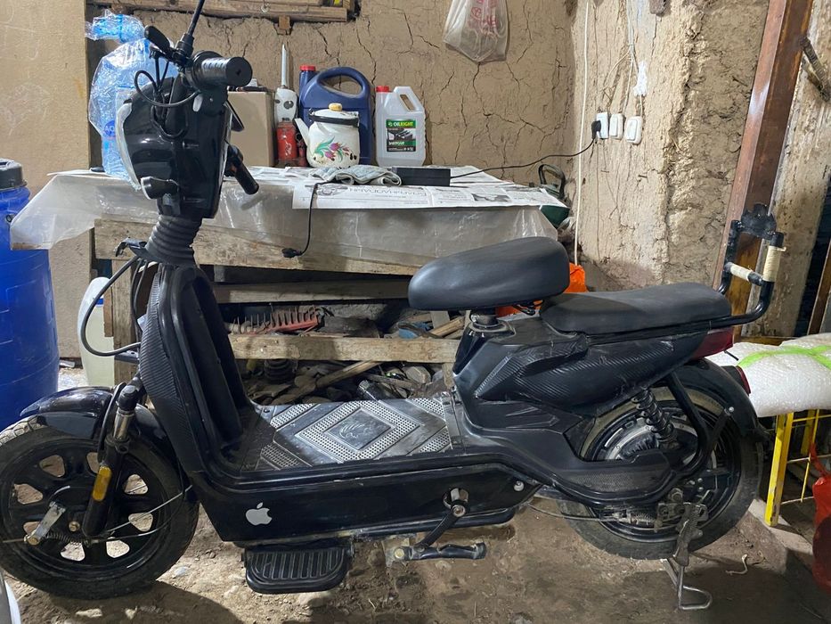 Электронной скутер