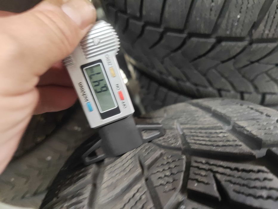 2бр.зимни гуми 225/65/17 Goodyear