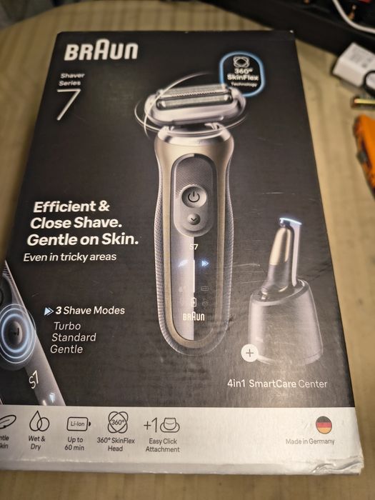 Електрическа самобръсначка Braun Seria 7 72-C7200CC, Автономия 60 мину