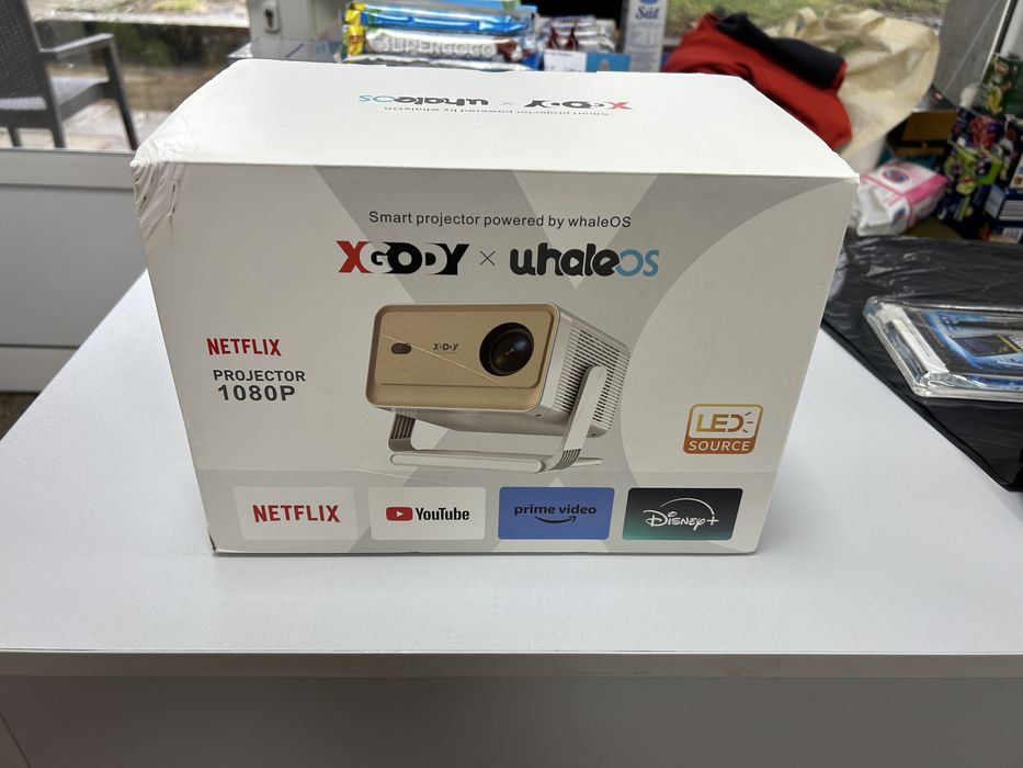 Смарт Проектори различни видове