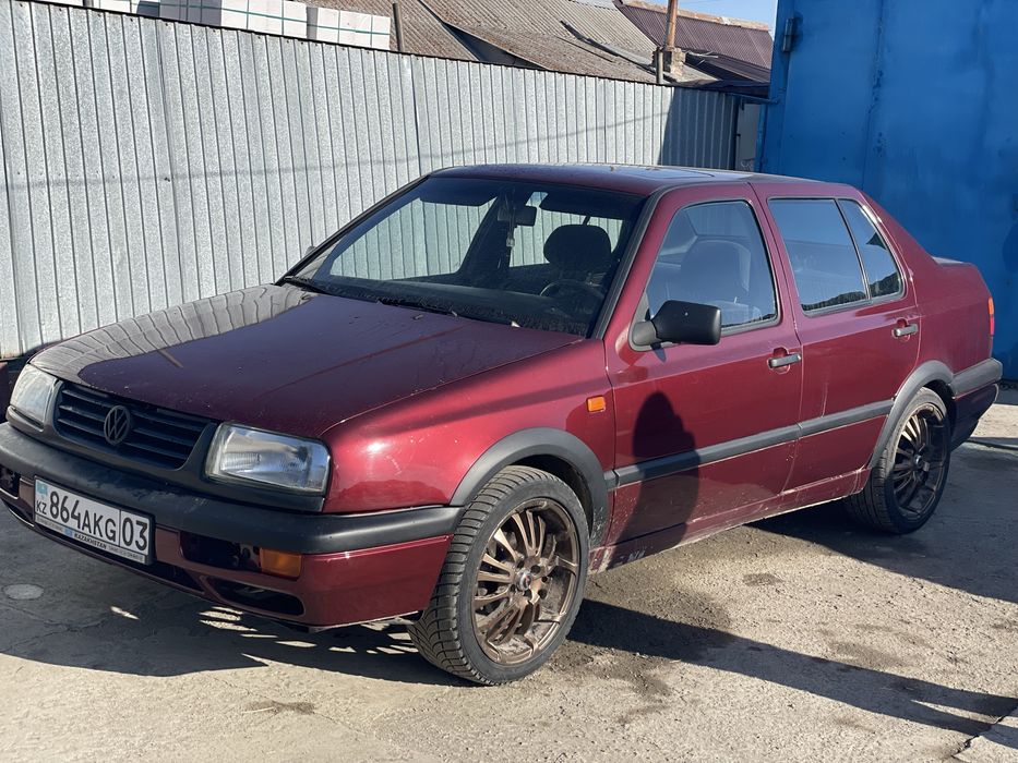 Венто 1.8 1993        .