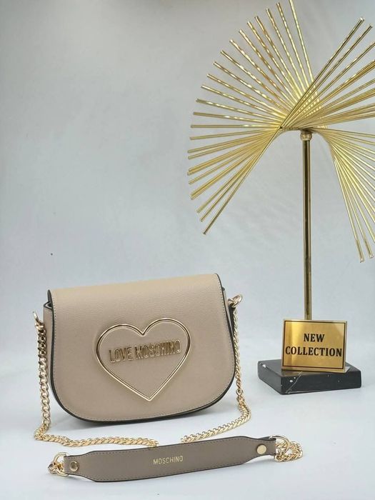 Стилна дамска чанта