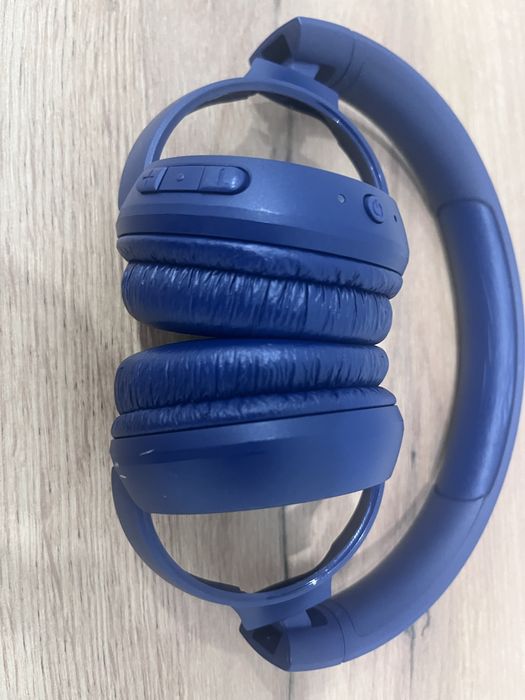 Продам наушники JBL 510bt