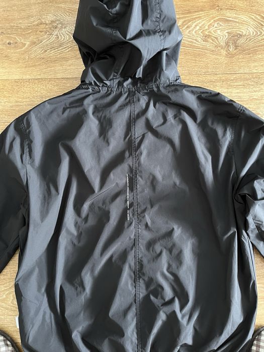 Мъжка ветровка Bershka