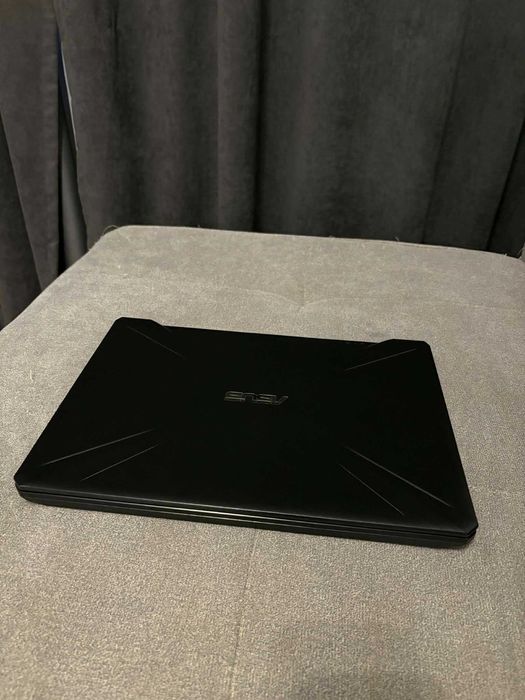 ASUS TUF Gaming FX505DD- Геймърски лаптоп