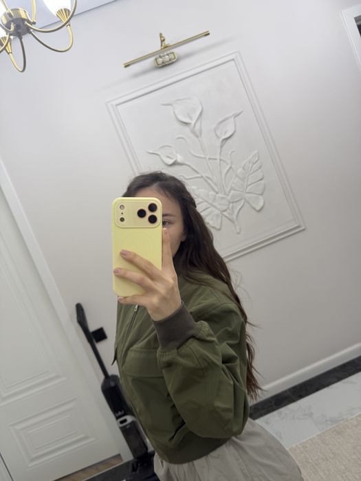 Курточка Moncler