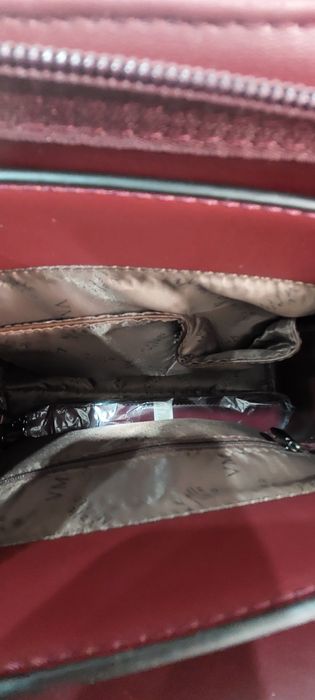 Продам кожаную сумку женскую