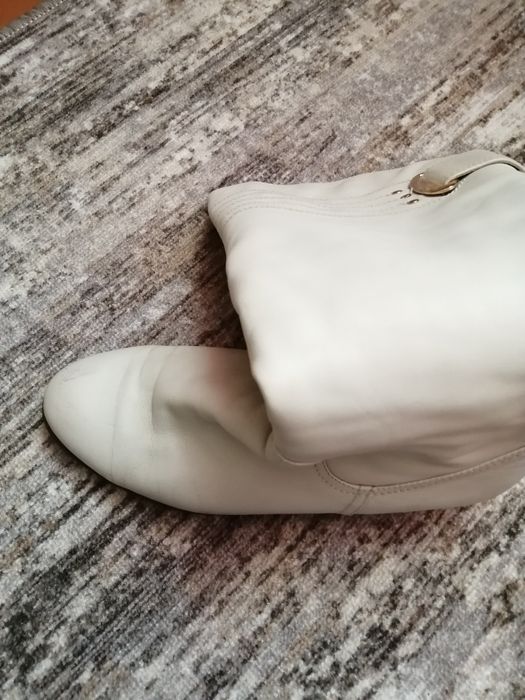 Сапоги женские продам