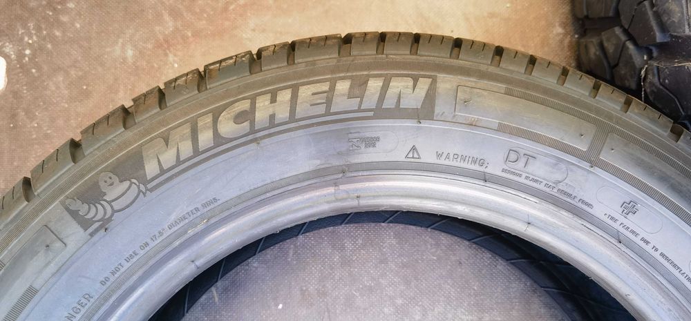 ЧИСТО НОВИ 215 /60 r17 C Michelin Agilis