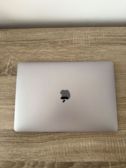Apple MacBook Air 13" 2019