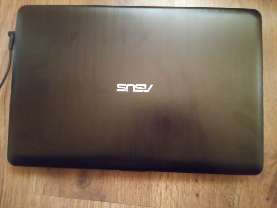 Лаптоп asus x541