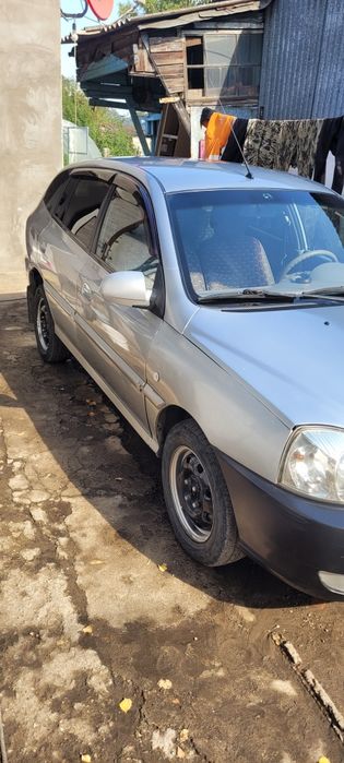 Продам авто кия рио 2004г