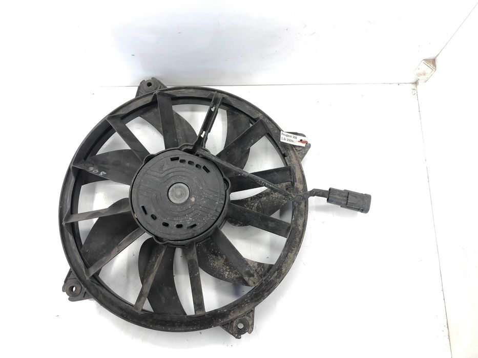 Перка охлаждане радиатор от Peugeot 308 2009г