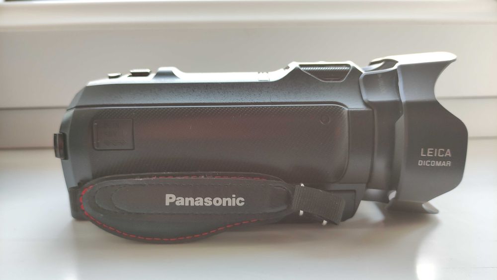 Panasonic HC_VX 870