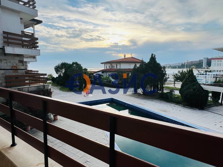 Апартамент с 2 спални в к-с Робинсън Бийч, Елените, България, 100 кв.