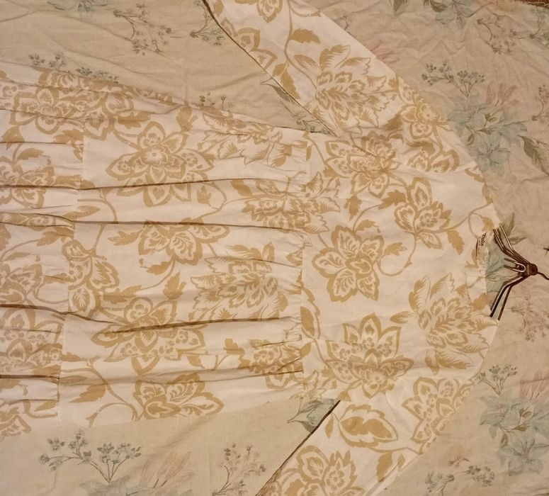 Продаю женские одежды