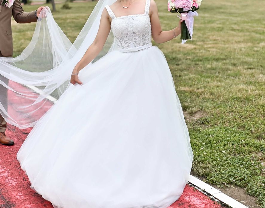 Donez rochie de mireasa tip A-line superba