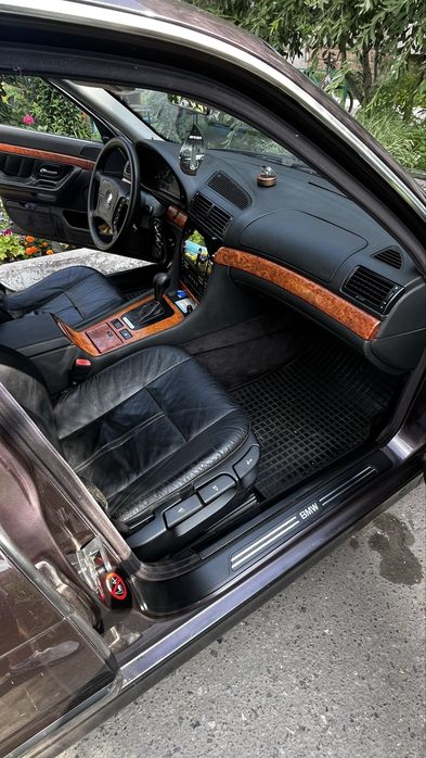 В поодаже Бумер е38