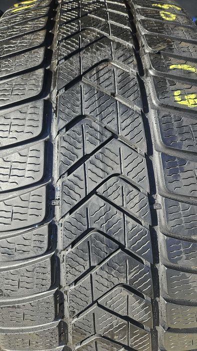 235/40 R19 • Iarna • Pirelli Sottozero 3 TO PNCS 96V | 2 buc | Pret/buc