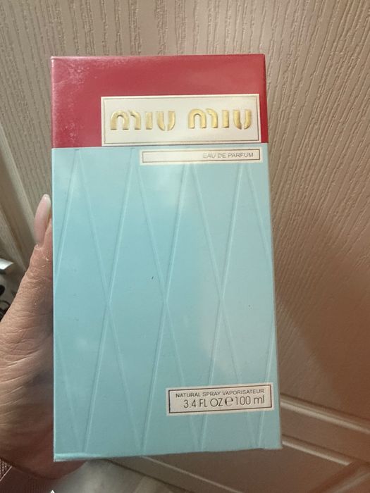 Miu miu eau de parfum rosu
