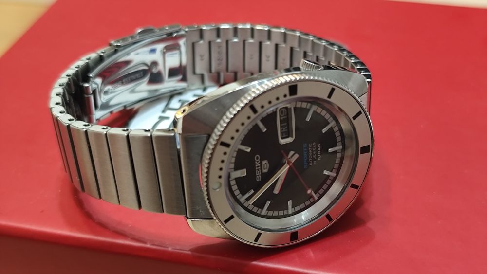Часовник Seiko 5 Automatic / Limited Edition
