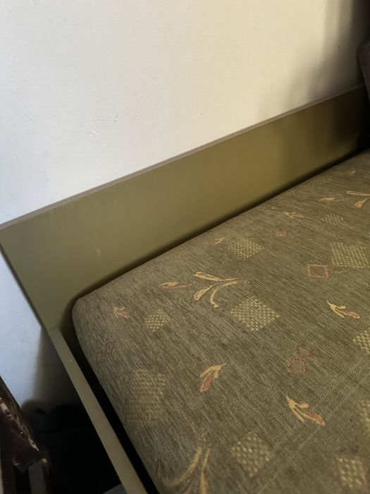 Единично легло с матрак / ракла / две легла с матраци